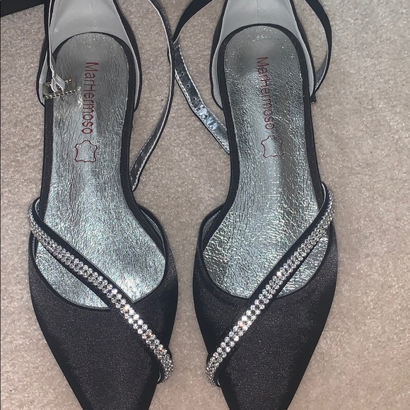 Flats - Picture 1 of 1